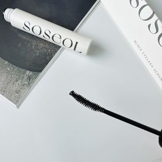 더소설 소설 블랙아이래쉬 세럼 10g(SOSEOL BLACK EYELASH SERUM 10g) — 5점을 준 리뷰어가 2023년 6월 올린 사용 사진