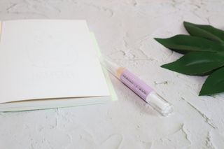 뷰젤 매직케어 네일솔루션 손발톱 보습 영양제 펜슬타입 5ml — 5점을 준 리뷰어가 2022년 4월 올린 사용 사진