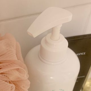 [닥터문] 센텔라 시카케어 화이트머스크 바디워시 1000ml — 5점을 준 리뷰어가 2023년 6월 올린 사용 사진