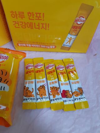 광동생활건강 프리 [광동] VB와 VC를 함유한 멀티 비타민 비타 500 데일리 스틱 180포 — 5점을 준 리뷰어가 2022년 6월 올린 사용 사진