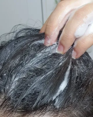 코스모먼트 부스티모 부스팅샴푸60ml + 비듬세정 진정샴푸50ml — 5점을 준 리뷰어가 2022년 1월 올린 사용 사진