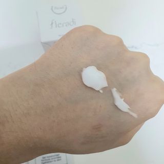 플레라디 에델바이스 인리치드 머랭 크림 — 4점을 준 리뷰어가 2021년 7월 올린 사용 사진
