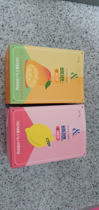 비타앤C 레몬맛, 망고맛 — 5점을 준 리뷰어가 2021년 5월 올린 사용 사진
