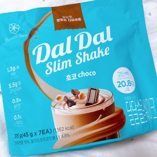 달달슬림쉐이크 [블로그]달달슬림 맛있는 단백질 쉐이크 파우치 다이어트 식사대용 프로틴 파우더 보충제 — 5점을 준 리뷰어가 2025년 8월 올린 사용 사진