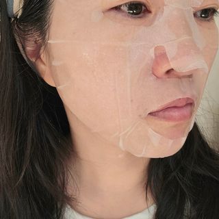 세뚜아(Cettua) [세뚜아] 모이스처 밸런싱 페이셜 마스크 Cettua Moisture Balancing Facial Mask 5매 — 5점을 준 리뷰어가 2023년 12월 올린 사용 사진
