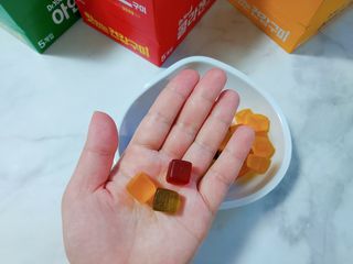닥터유구미 닥터유 콜라겐 비타민 아연 구미 — 4점을 준 리뷰어가 2021년 6월 올린 사용 사진