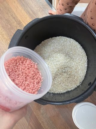 하나로라이스 기능성쌀 5종 1kg  환경을 생각한 다회용 용기 사용 — 5점을 준 리뷰어가 2022년 1월 올린 사용 사진