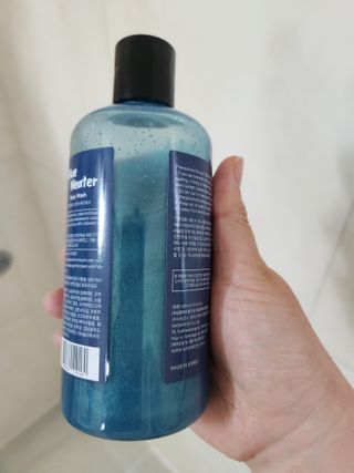 (주)나담코스 [나담코스] 기분좋은 향기 , 퍼퓸 바디워시 — 5점을 준 리뷰어가 2023년 3월 올린 사용 사진
