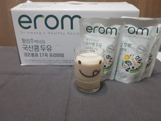 이롬 황성주 박사의 국산콩 두유 검은콩과 17곡 프리미엄 — 4.5점을 준 리뷰어가 2021년 5월 올린 사용 사진