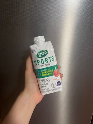 셀렉스스포츠 셀렉스 스포츠 웨이 프로틴 복숭아_ 330ml x 12팩 — 4점을 준 리뷰어가 2021년 7월 올린 사용 사진