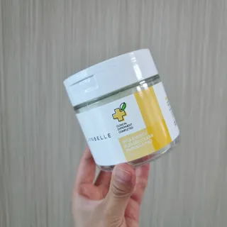 랑벨 비타 에너지 잡티 앰플 패드 65매 (투명하고 밝은 얼굴 광채패드) — 4점을 준 리뷰어가 2022년 6월 올린 사용 사진