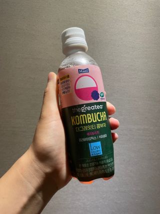 더그레잇티 콤부차 [매일유업] 더그레잇티 44kcal 콤부차 300ml *12개입 (오리지널 6개+베리리치 6개) — 5점을 준 리뷰어가 2023년 7월 올린 사용 사진