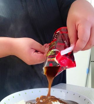 불타 지옥불카레 불지옥맛 180g x 3봉 — 5점을 준 리뷰어가 2021년 6월 올린 사용 사진