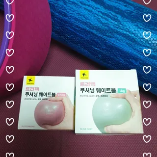 트라택 쿠셔닝 웨이트볼 0.5kg + 1kg SET — 5점을 준 리뷰어가 2022년 4월 올린 사용 사진
