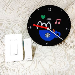 아카라 조명 스위치를 누워서 끄는 방법 (스마트 조명 스위치 2구 + 무선 리모트 스위치 1구 T1, 스마트 허브 E1) — 5점을 준 리뷰어가 2021년 11월 올린 사용 사진