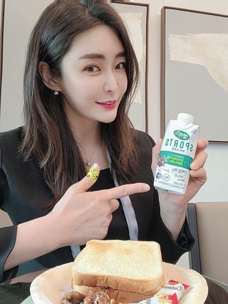셀렉스스포츠 셀렉스 스포츠 웨이 프로틴 초콜릿 _ 330ml x 12팩 — 5점을 준 리뷰어가 2021년 3월 올린 사용 사진
