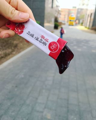 함초록 Rg+ 석류콜라겐젤리 — 5점을 준 리뷰어가 2021년 3월 올린 사용 사진