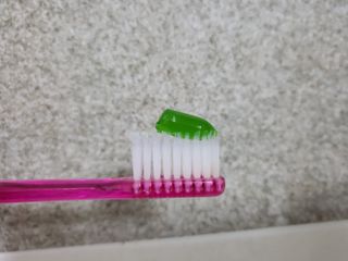 프리마인 유해균 뿐만 아니라 유익균까지 씻어내는 치약은 그만, 건강한 구강환경을 만드는 덴탈엔오 — 5점을 준 리뷰어가 2022년 12월 올린 사용 사진