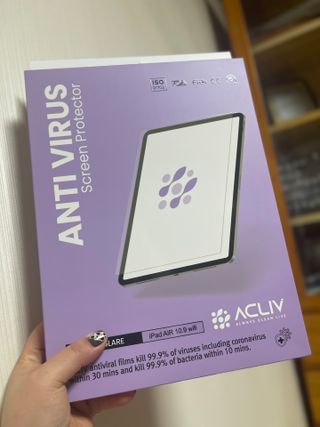 아클리브 Premium 항균 항바이러스 액정 보호필름(iPad) — 4점을 준 리뷰어가 2022년 9월 올린 사용 사진