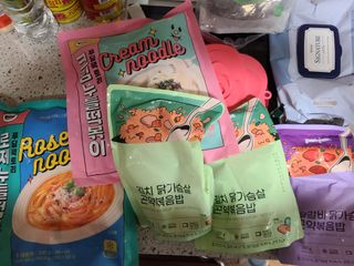 [푸딩팩토리] 요잇조잇 닭갈비 닭가슴살/김치 닭가슴살 곤약볶음밥 2종 (김치볶음밥 2개 닭갈비 볶음밥 1개) — 4점을 준 리뷰어가 2022년 8월 올린 사용 사진