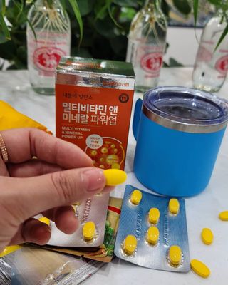 서울약사신협_내몸애발란스멀티비타민앤미네랄파워업_800mg x 90정 — 5점을 준 리뷰어가 2021년 9월 올린 사용 사진