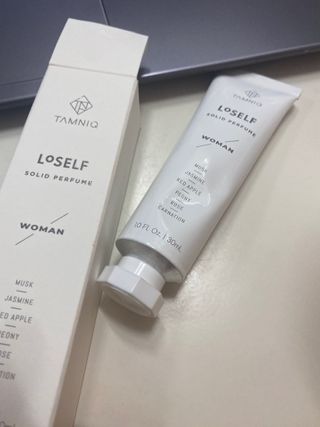 탐니크 러셀브 우먼 솔리드 퍼퓸 — 5점을 준 리뷰어가 2021년 1월 올린 사용 사진