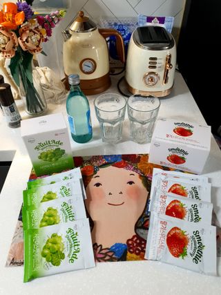 [복음자리] 바리스타 패키지 2종 랜덤발송 (딸기스무디 스틱+샤인머스캣에이드 or 망고스무디+자몽에이드) — 5점을 준 리뷰어가 2022년 7월 올린 사용 사진
