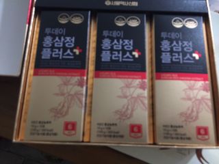 서울약사신협_투데이홍삼정플러스스틱_10g x 30포 — 5점을 준 리뷰어가 2021년 6월 올린 사용 사진