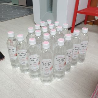 아쿠아스 플레이버워터 ★[아쿠아스] 제로칼로리 플레이버워터 복숭아/청포도 1BOX 20개입 — 5점을 준 리뷰어가 2021년 4월 올린 사용 사진