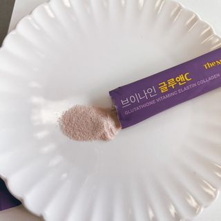 브이나인 글루타치온 비타민C 콜라겐 세라마이드 14포 1BOX — 4.5점을 준 리뷰어가 2022년 8월 올린 사용 사진