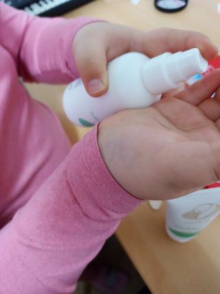 mom e 맘이 내추럴 베이비 케어 크림+바디오일 — 5점을 준 리뷰어가 2021년 1월 올린 사용 사진