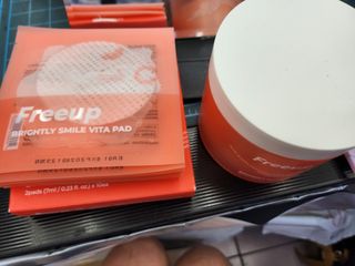 프리업 브라이틀리 스마일 비타 본품 + 휴대용키트 — 5점을 준 리뷰어가 2023년 6월 올린 사용 사진