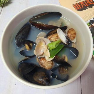[푸딩팩토리] 바지락홍합탕 500g / 얼큰바지락홍합탕 590g — 5점을 준 리뷰어가 2022년 10월 올린 사용 사진