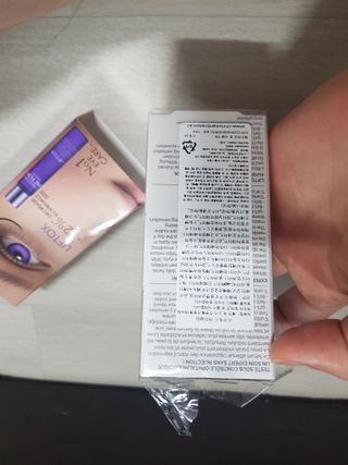 크리스티앙 브르통 리프톡스 아이세럼 펩타이드 롤온 스틱 — 5점을 준 리뷰어가 2022년 10월 올린 사용 사진