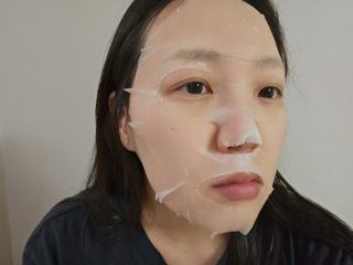 세뚜아(Cettua) [세뚜아] 모이스처 밸런싱 페이셜 마스크 Cettua Moisture Balancing Facial Mask 5매 — 5점을 준 리뷰어가 2024년 3월 올린 사용 사진