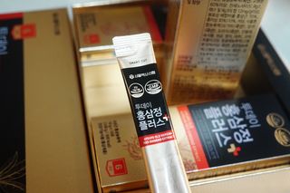 서울약사신협_투데이홍삼정플러스스틱_10g x 30포 — 5점을 준 리뷰어가 2021년 7월 올린 사용 사진