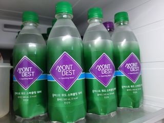 몽베스트 Montbest with Sparkling water Plain 20병 — 5점을 준 리뷰어가 2022년 9월 올린 사용 사진