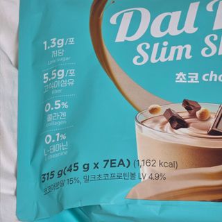 달달슬림쉐이크 [블로그]달달슬림 맛있는 단백질 쉐이크 파우치 다이어트 식사대용 프로틴 파우더 보충제 — 5점을 준 리뷰어가 2025년 9월 올린 사용 사진