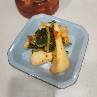 셰프애찬 알타리김치 총각김치 1kg — 4.5점을 준 리뷰어가 2022년 10월 올린 사용 사진
