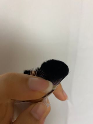 [툴앤썸] 메이크업 브러시로 바르고 호빵 스펀지로 클렌징하는 A-Z 뷰티툴 5종 — 5점을 준 리뷰어가 2021년 2월 올린 사용 사진