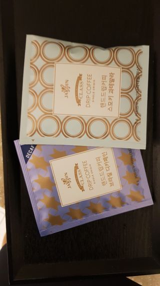 (주)쟈뎅 쟈뎅 클래스 핸드 드립 커피 10P 2종_디카페인 1종+랜덤 플레이버 1종 — 5점을 준 리뷰어가 2021년 3월 올린 사용 사진