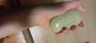 제이제이바이오 허브마사지바 올인원 알약비누 — 5점을 준 리뷰어가 2022년 4월 올린 사용 사진