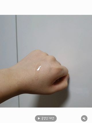 썸헤어 / SUMHAIR 썸헤어 실키 테라피 헤어 에센스 — 4점을 준 리뷰어가 2021년 4월 올린 사용 사진