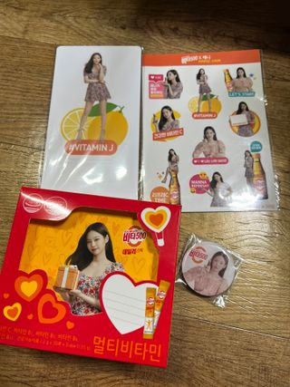 광동생활건강 [제니에디션] 비타500데일리스틱 gift set 60포+제니굿즈 3종+쇼핑백 — 5점을 준 리뷰어가 2021년 11월 올린 사용 사진