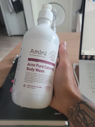 아미니 아크네 퓨어카밍 바디워시 500ml — 5점을 준 리뷰어가 2021년 7월 올린 사용 사진
