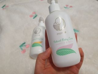 mom e 맘이 내추럴 베이비 케어 샴푸앤바스+로션 — 5점을 준 리뷰어가 2021년 1월 올린 사용 사진