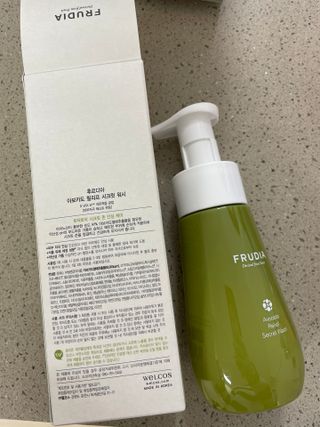 [후르디아] 아보카도 약산성 비건 여성 청결제 — 5점을 준 리뷰어가 2022년 4월 올린 사용 사진