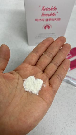 메디포스트 모비타 미쓰리 글루타치온 30포 — 4.5점을 준 리뷰어가 2023년 1월 올린 사용 사진