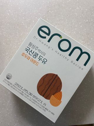 이롬 erom 황성주박사의 국산콩 두유 호두와 아몬드 — 5점을 준 리뷰어가 2020년 12월 올린 사용 사진