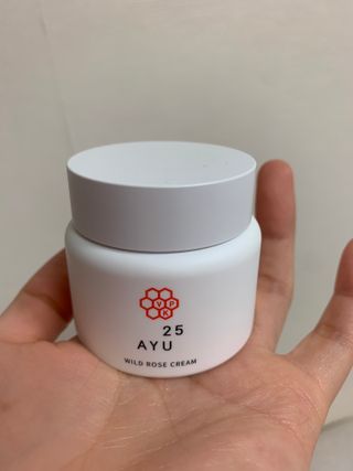 AYU25[아유트웬티파이브]다마스크로즈워터 베이스 천연 수분 촉촉 크림 — 4.5점을 준 리뷰어가 2021년 4월 올린 사용 사진